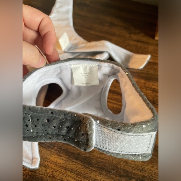 Shark costume for dog size small - Picture 3 of 5